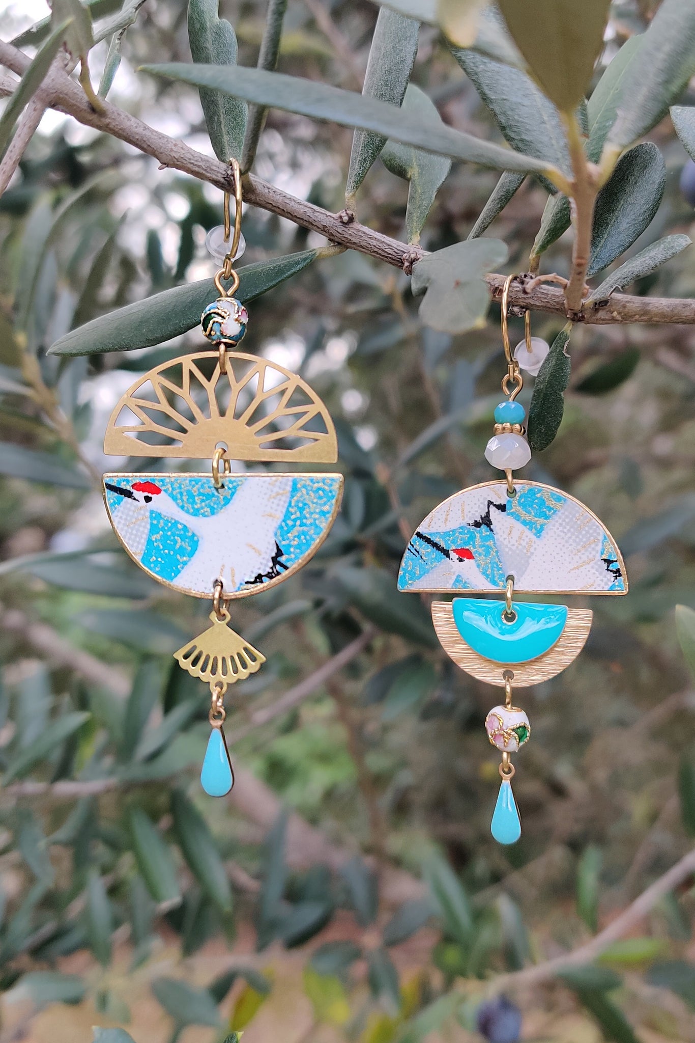 boucles d'oreilles asymétriques japonaises à motif de grue bleue turquoise