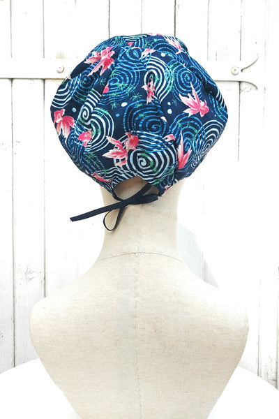 casquette gavroche bleue en tissu japonais poissons carpes koï, vue de dos