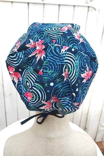 casquette gavroche bleue en tissu japonais poissons carpes koï , vue de dessus