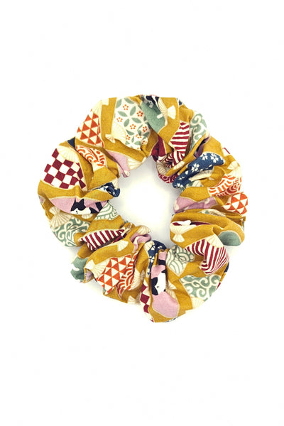 Chouchou tissus japonais motif jaune moutarde éventails et chats