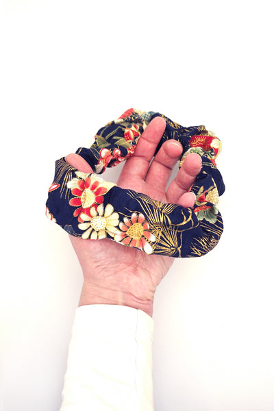 Chouchou tissus japonais motifs bleu nuit