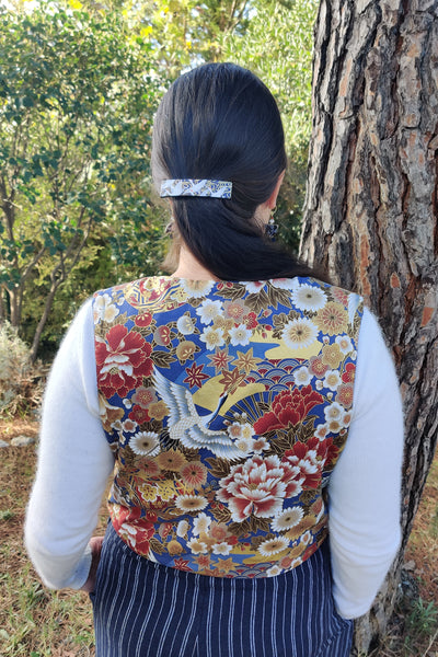 gilet en tissu japonais traditionnel bleu  avec motif grue