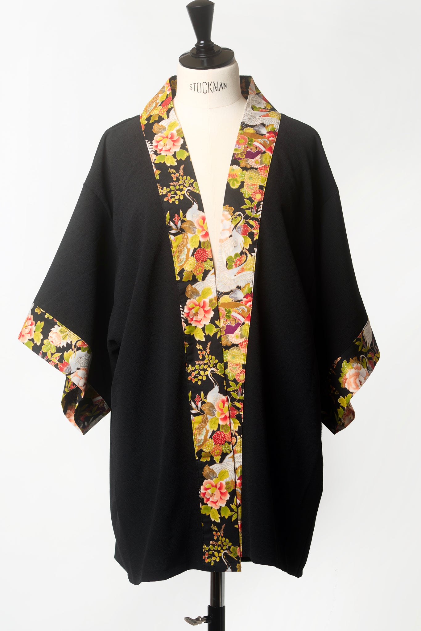 Kimono HIME Momotsuru noir - Fleurs d'Ascenseurs