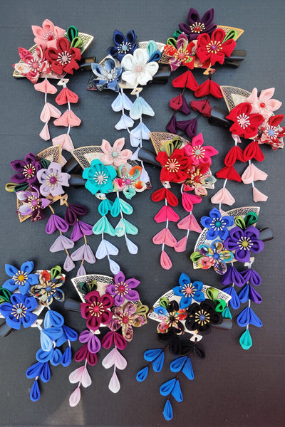 Pinces à cheveux kanzashi fait main par Fleurs d'Ascenseurs