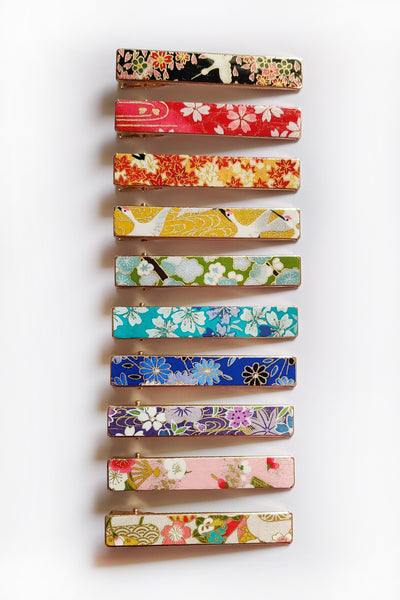 Pinces à cheveux moyennes aux motifs fleuris japonais multicolores