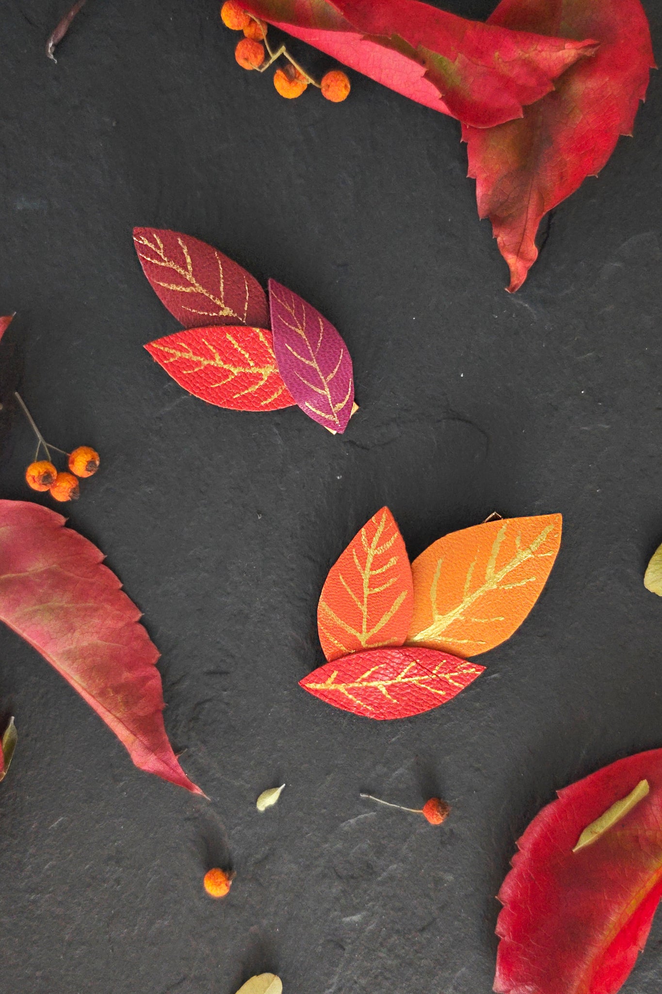 Petites pinces à cheveux feuilles d'automne orange et rouge