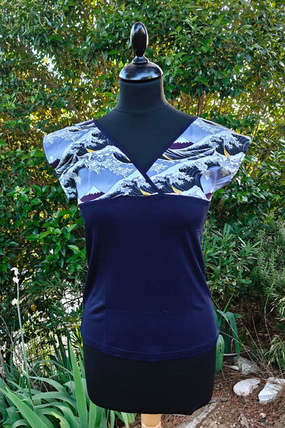 T-shirt femme en tissu japonais motif grande vague d'Hokusai