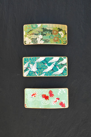 Barrettes à cheveux vertes en métal doré et motifs japonais