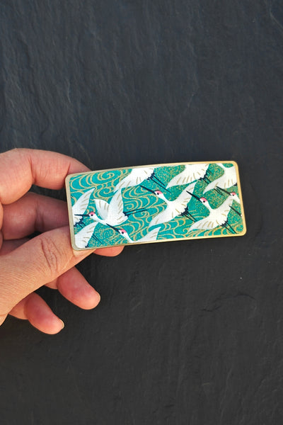 Barrette à cheveux verte en métal doré et motifs de grues japonaises