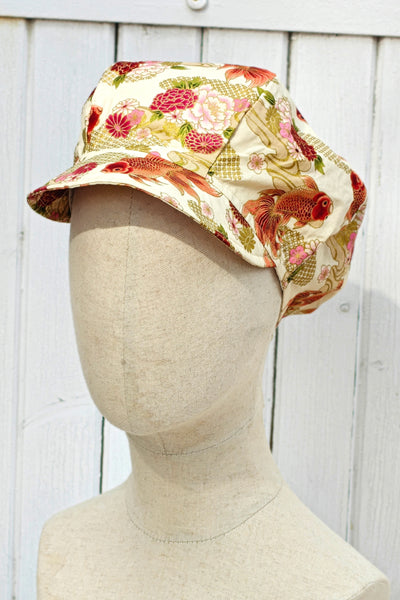 Casquette KAME Poissons rouges et fleurs écru