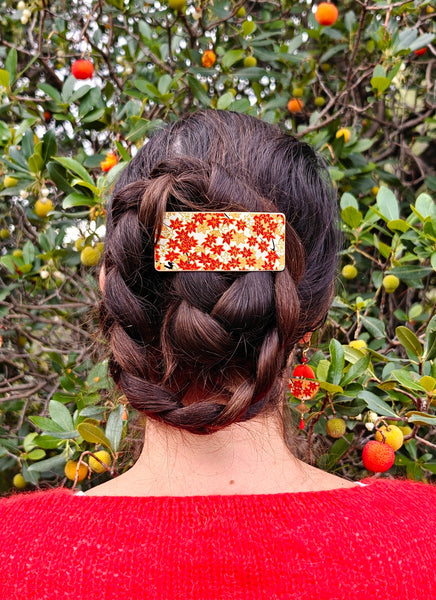  coiffure avec Barrette à cheveux orange en métal doré et motifs japonais