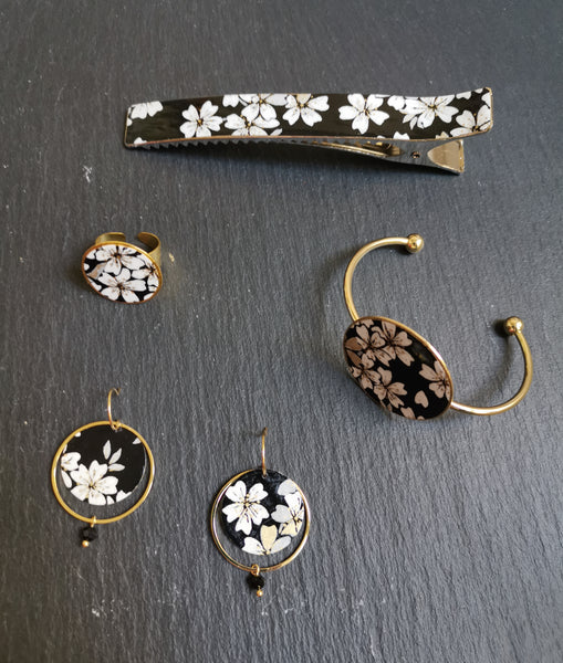 Boucles d'oreilles ASAHI Cerisier noir - Fleurs d'Ascenseurs