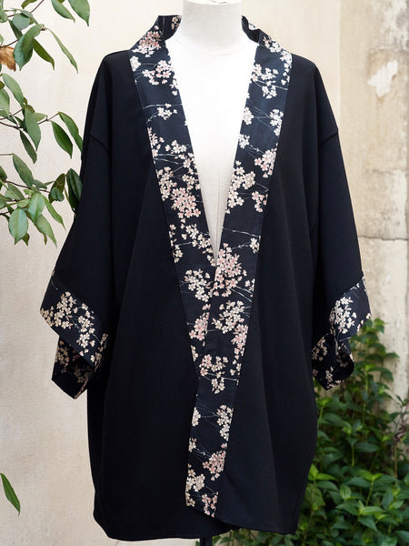 Kimono HIME noir col sakura - Fleurs d'Ascenseurs