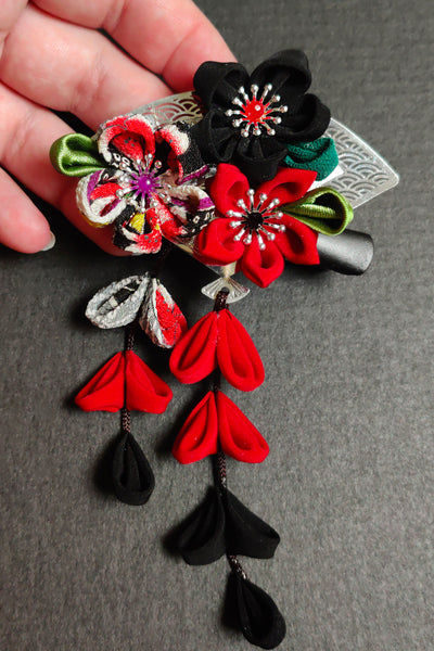 Barrette HANA Chirimen noir et rouge - Fleurs d'Ascenseurs