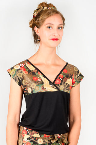 T-shirt NAOKO Grues dans les pins marron - Fleurs d'Ascenseurs
